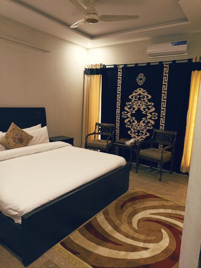 Bed & Breakfast Islamabad Hotel Buitenkant foto