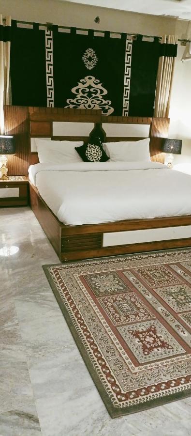 Bed & Breakfast Islamabad Hotel Buitenkant foto