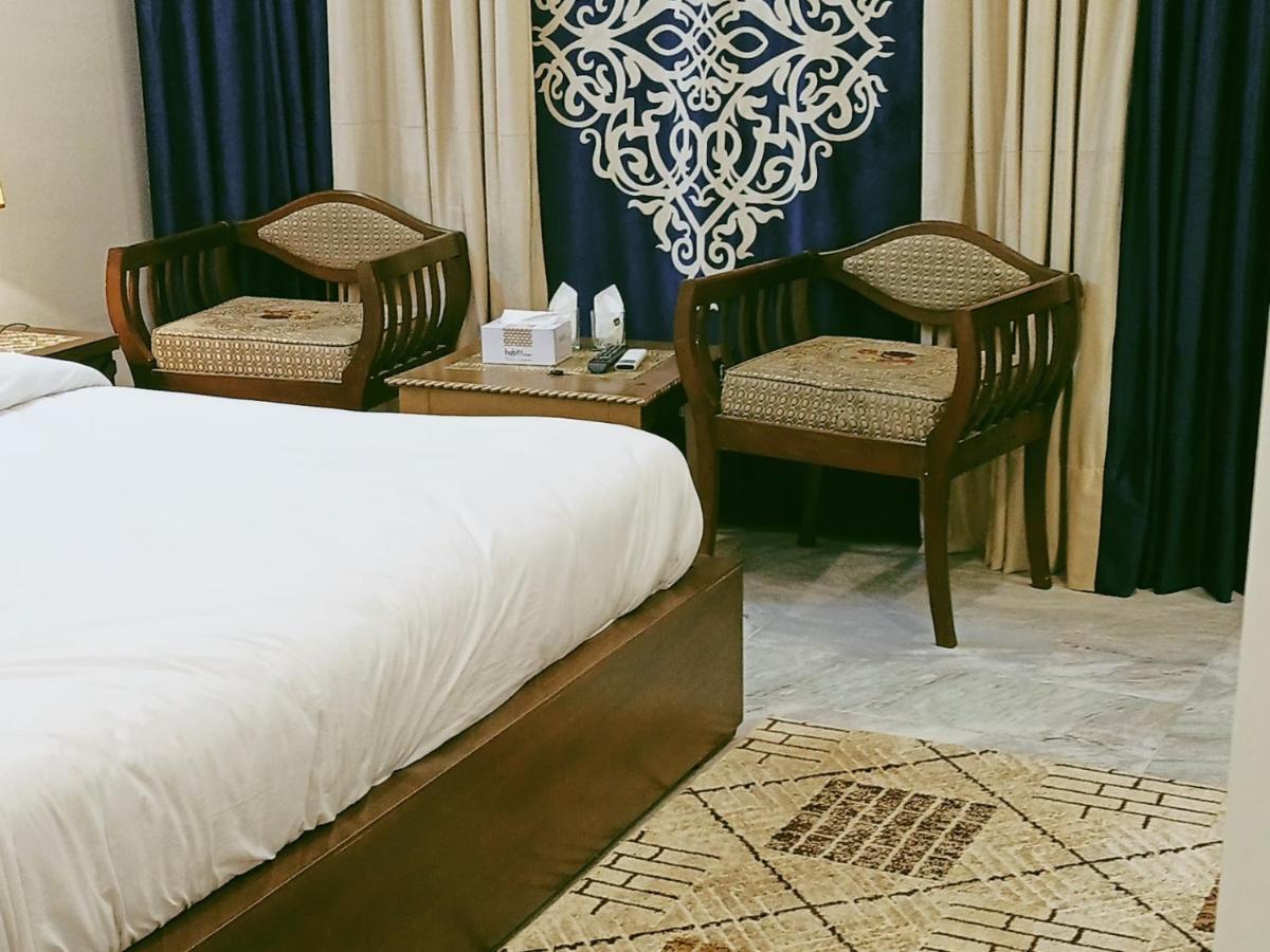 Bed & Breakfast Islamabad Hotel Buitenkant foto