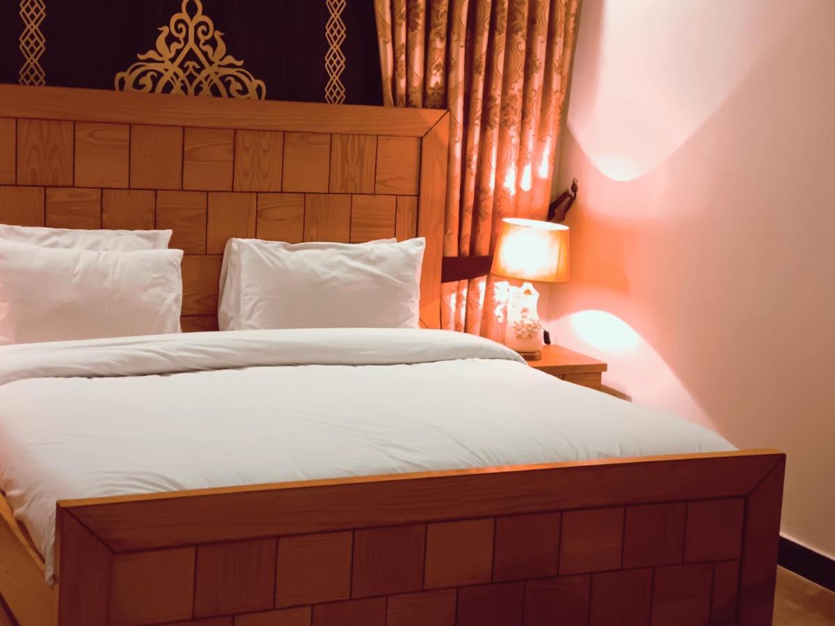 Bed & Breakfast Islamabad Hotel Buitenkant foto