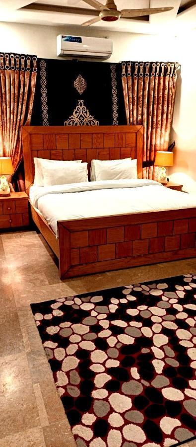 Bed & Breakfast Islamabad Hotel Buitenkant foto