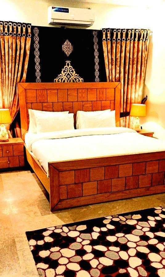 Bed & Breakfast Islamabad Hotel Buitenkant foto