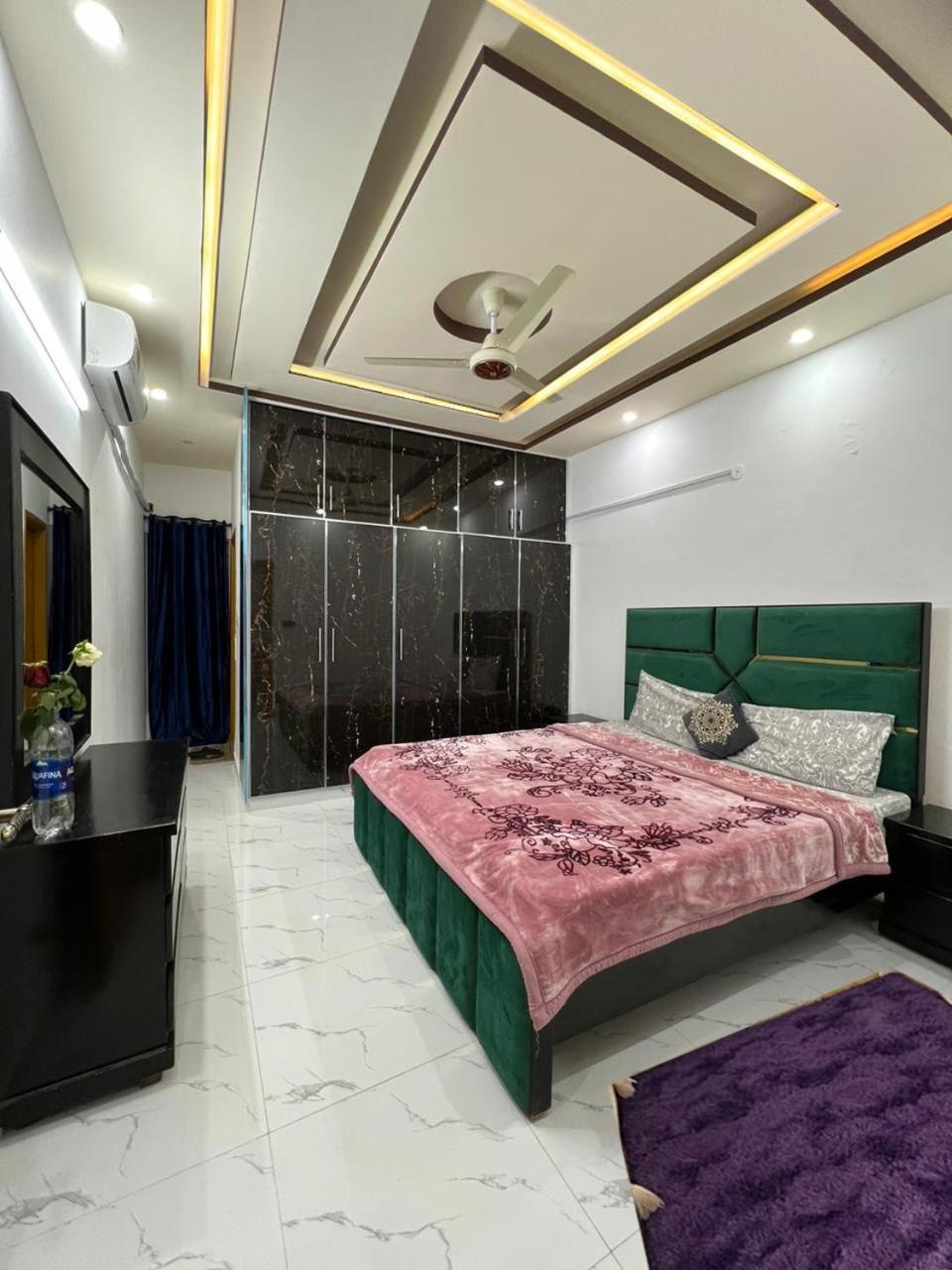 Bed & Breakfast Islamabad Hotel Buitenkant foto