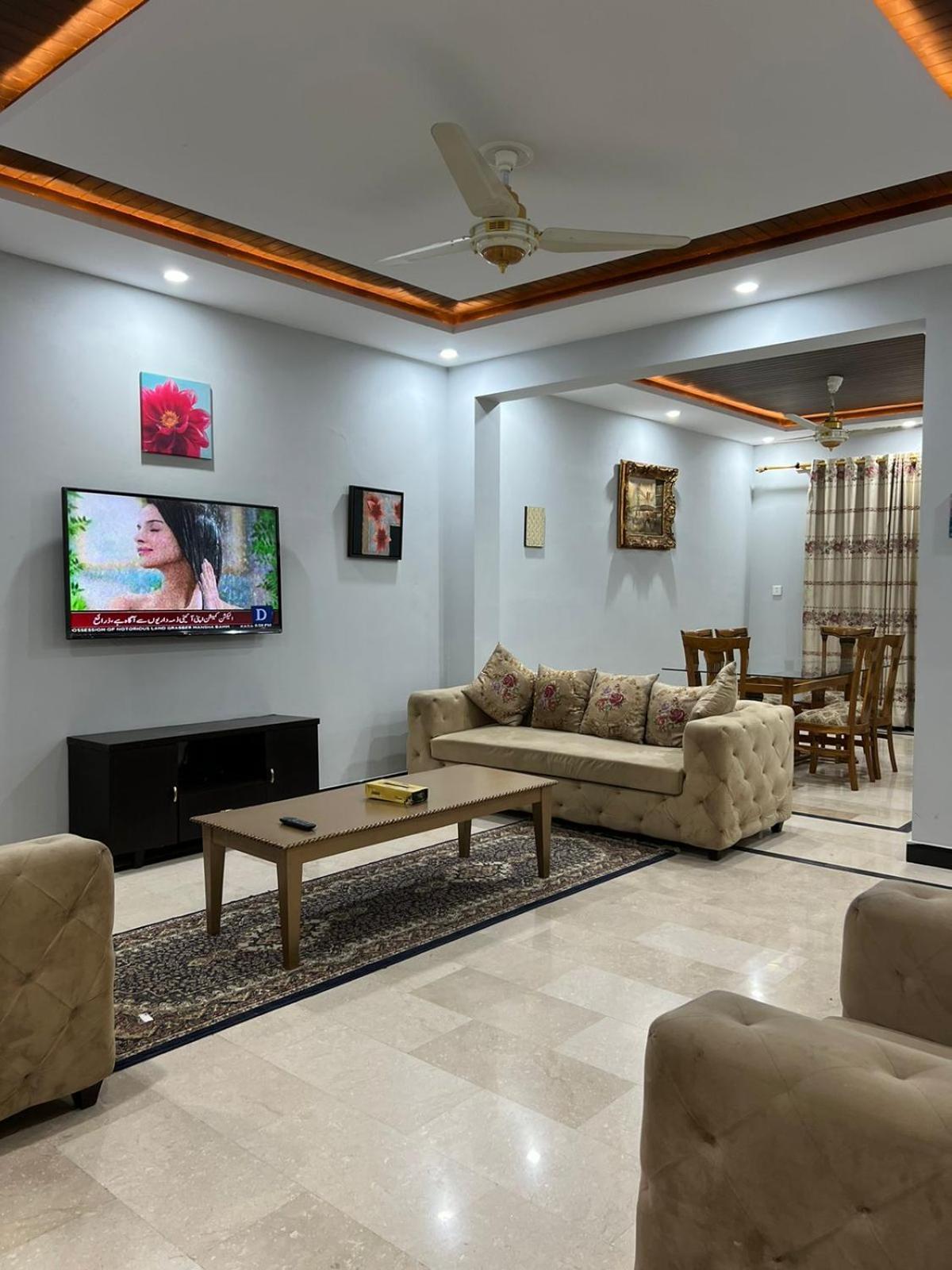 Bed & Breakfast Islamabad Hotel Buitenkant foto