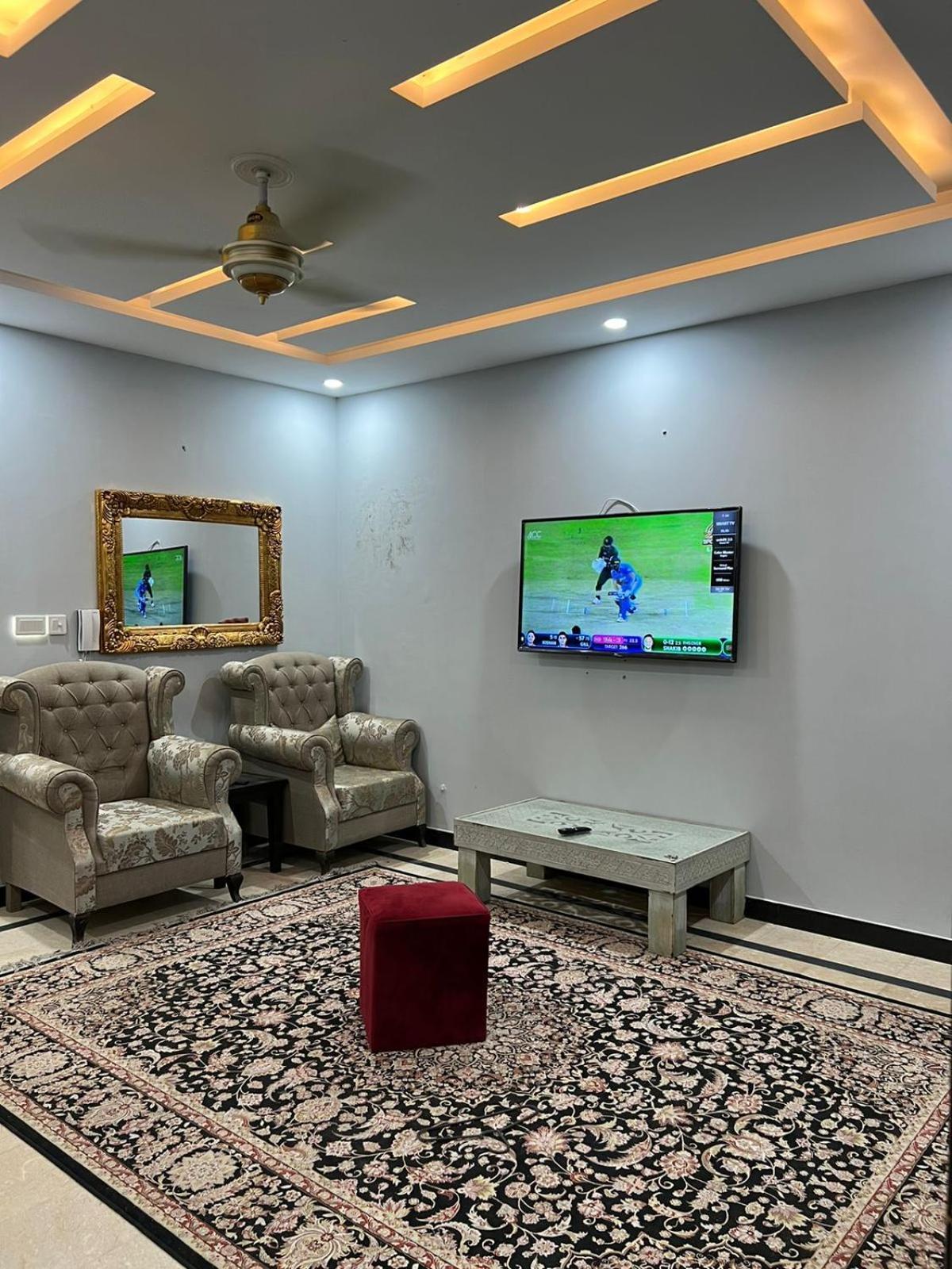 Bed & Breakfast Islamabad Hotel Buitenkant foto