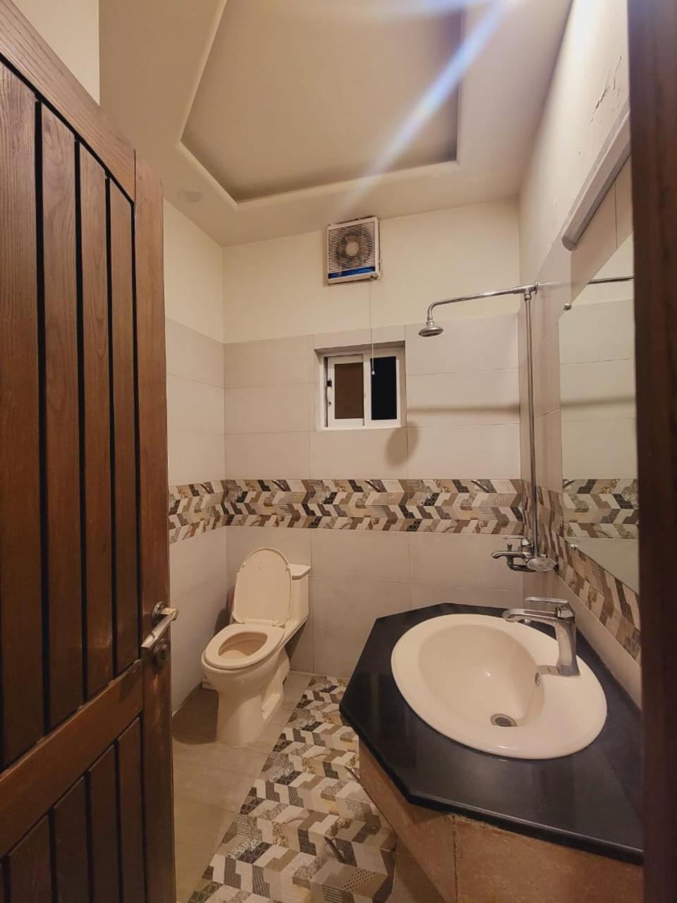 Bed & Breakfast Islamabad Hotel Buitenkant foto